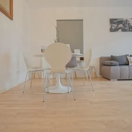 Cn2i Luxury Accommodation/arte *