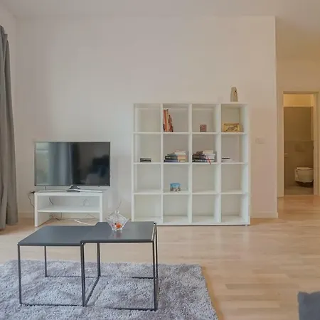Cn2i Luxury Accommodation/arte Брашов