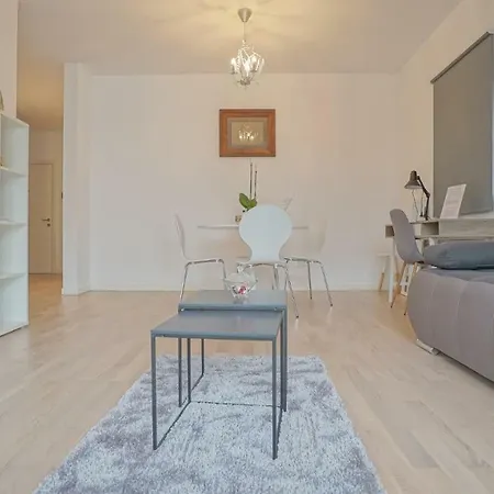Апартаменти Cn2i Luxury Accommodation/arte Брашов
