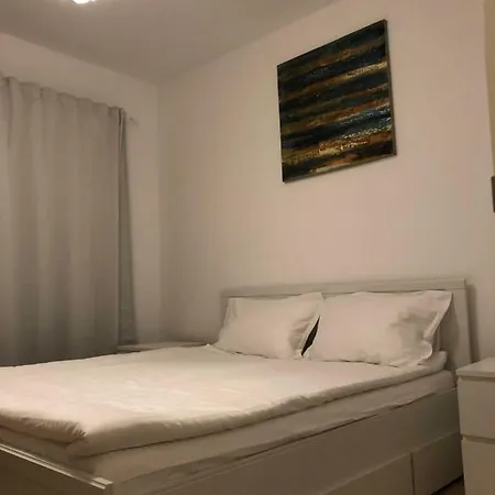 Cn2i Luxury Accommodation/arte